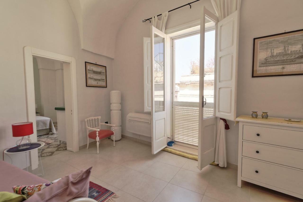 Slow Lecce - Old Town Apartment Sit المظهر الخارجي الصورة