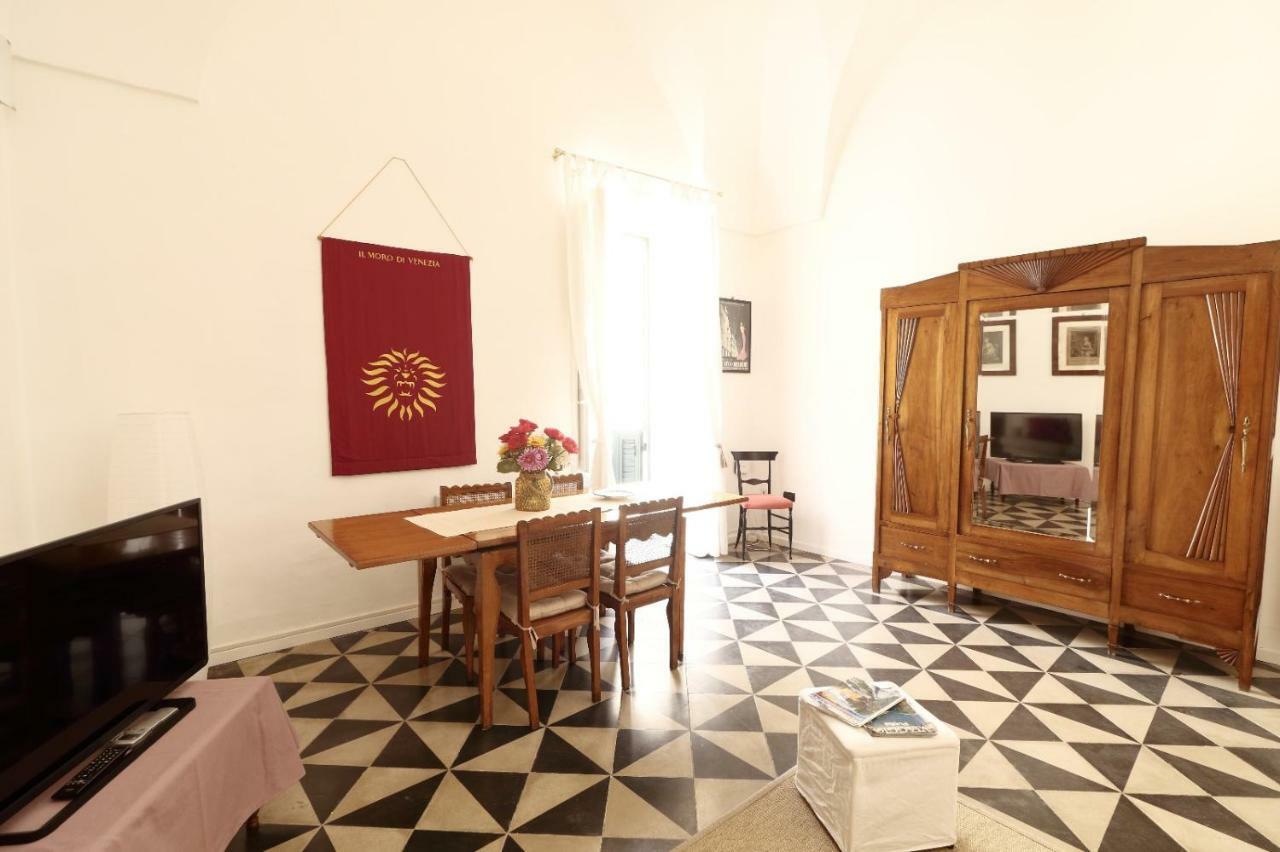 Slow Lecce - Old Town Apartment Sit المظهر الخارجي الصورة
