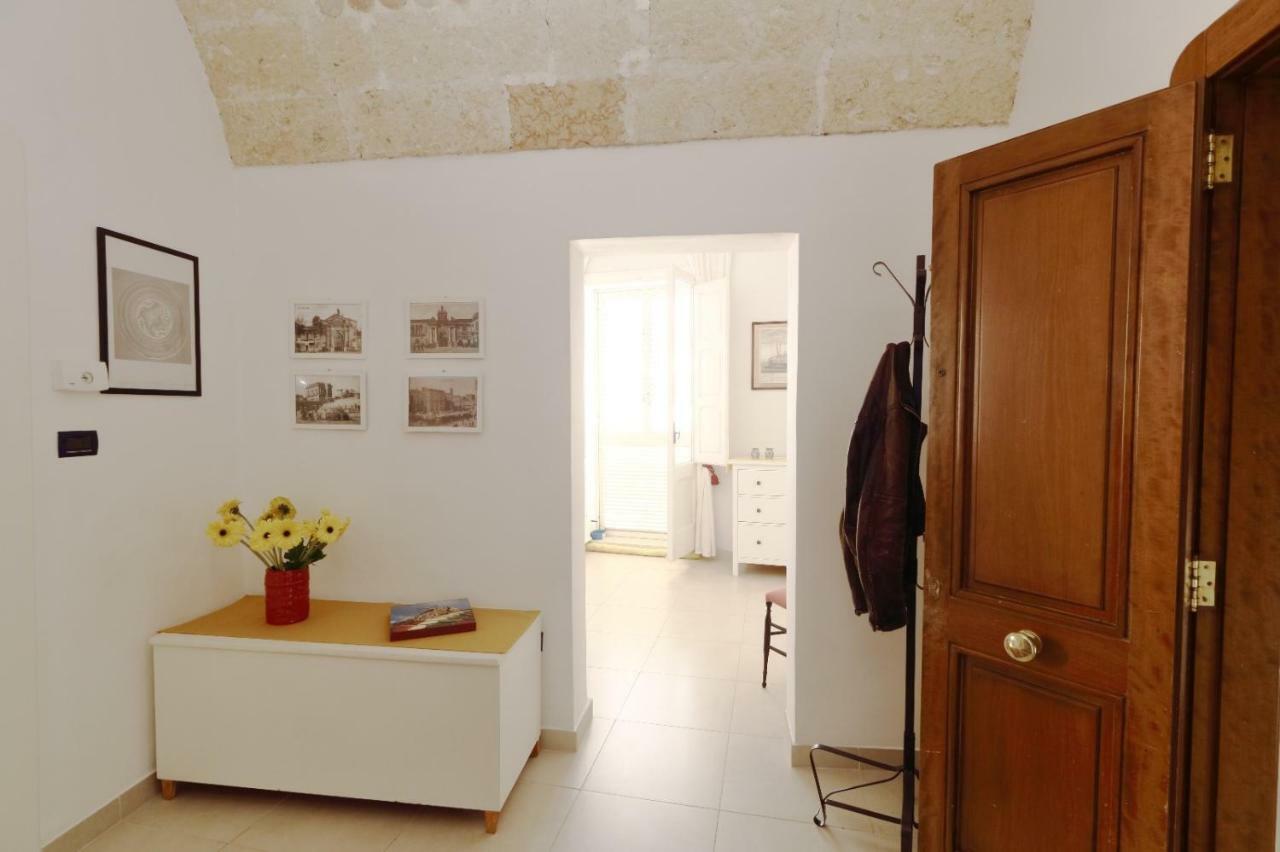 Slow Lecce - Old Town Apartment Sit المظهر الخارجي الصورة